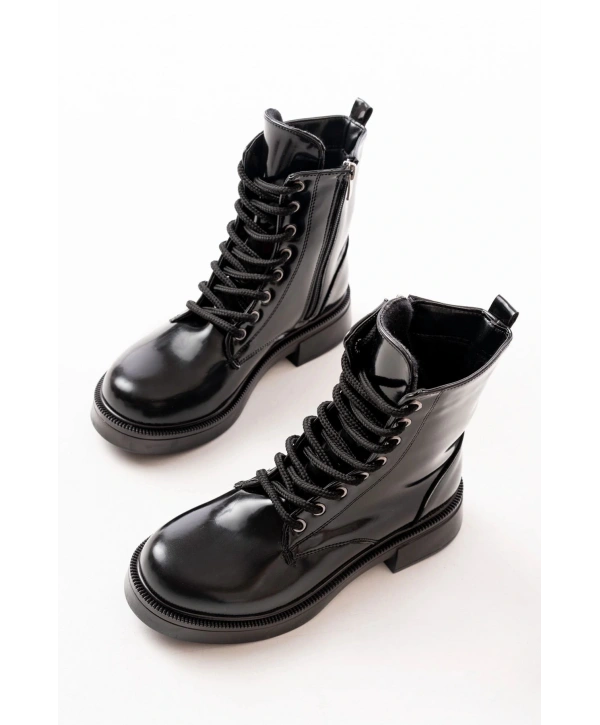 02-356 Siyah Rugan Düz Topuklu Bağcıklı Fermuarlı Günlük Kadın Bot