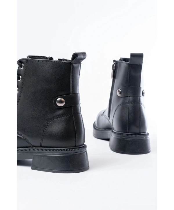02-2003 Siyah Bağcıklı Fermuarlı Günlük Kadın Bot