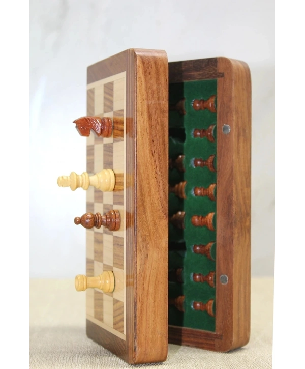 Özel Vernikli Mıknatıs Taşlı Ahşap Katlanabilir Kutulu Satranç Oyunu 17.5 Cm G221