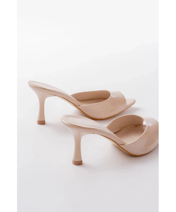 716 Bej Rugan Sivri Burunlu Topuklu Kadın Terlik