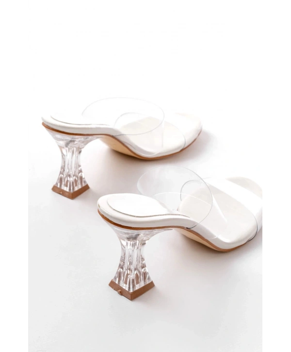 S-618 Beyaz Rugan Tek Bantlı Topuklu Kadın Terlik