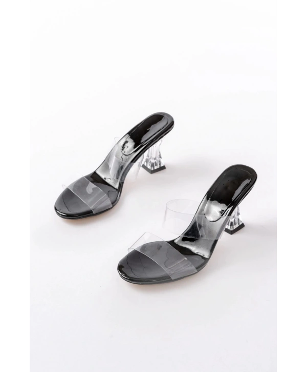 S-618 Siyah Rugan Tek Bantlı Topuklu Kadın Terlik