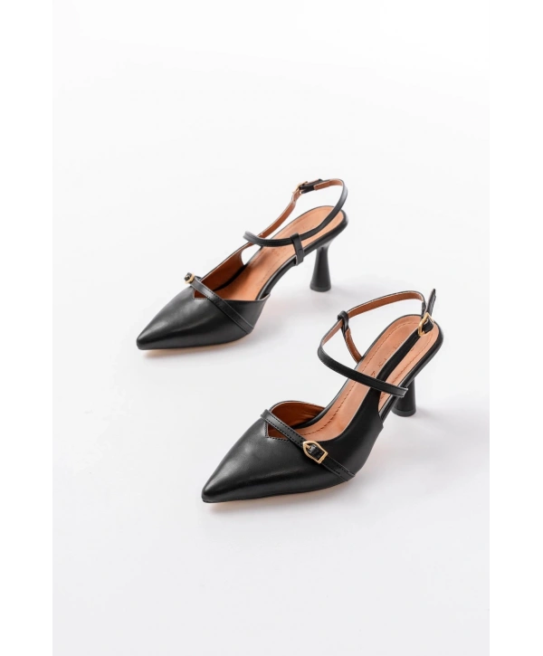 K-6722 Siyah Cilt Toka Detaylı Sivri Burun Kadın Ayakkabı