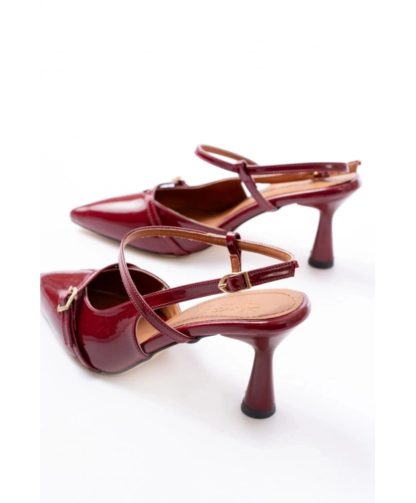K-6722 Bordo Rugan Toka Detaylı Sivri Burun Kadın Ayakkabı