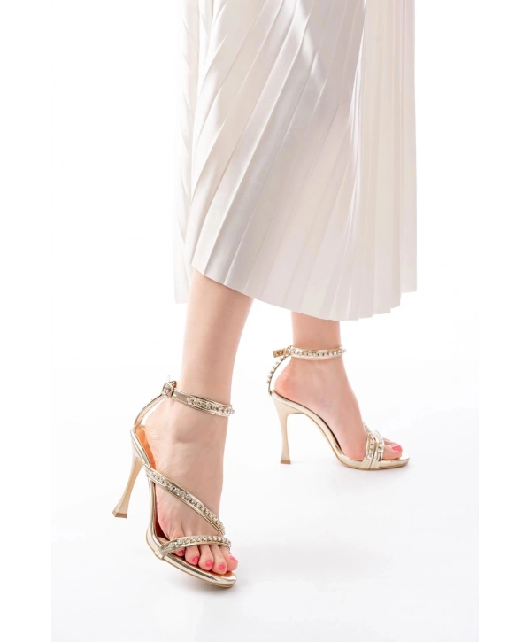 A-20 Gold Taşlı Vivet Platformlu Topuklu Kadın Ayakkabı