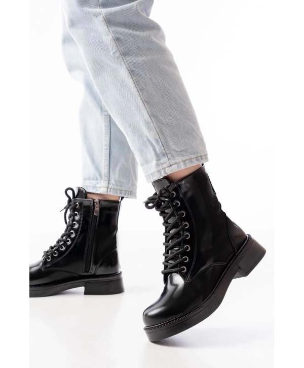 02-356 Siyah Rugan Düz Topuklu Bağcıklı Fermuarlı Günlük Kadın Bot