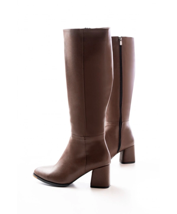RS-2432 Kahverengi Topuklu Fermuarlı Günlük Kadın Çizme