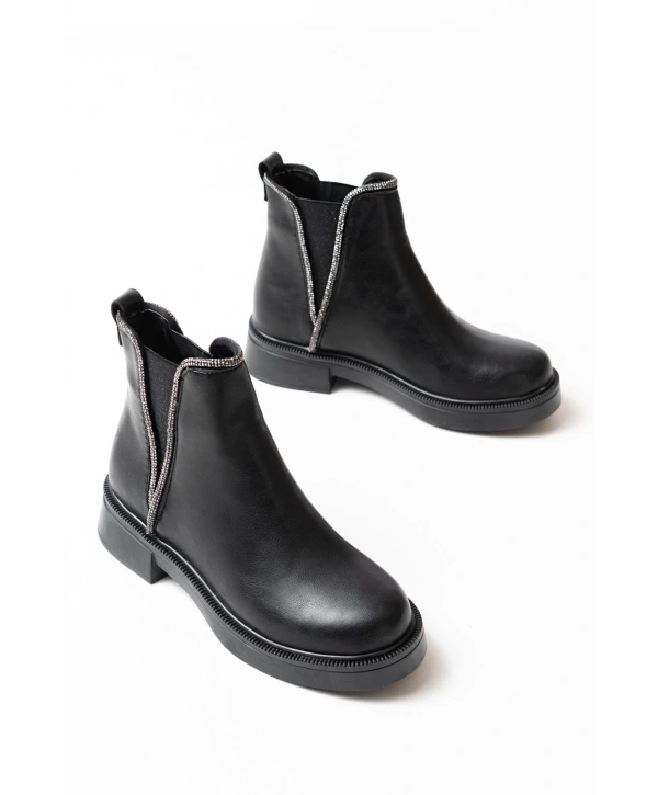 02-02 Siyah Taş Aksesuarlı Lastikli Günlük Kadın Bot