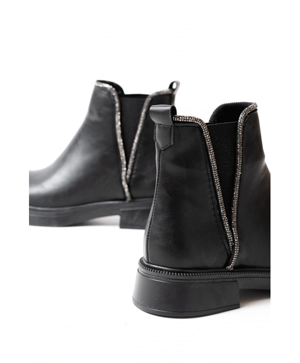 02-02 Siyah Taş Aksesuarlı Lastikli Günlük Kadın Bot