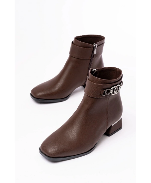 RM-502 Kahverengi Toka Aksesuarlı Topuklu Fermuarlı Günlük Kadın Bot