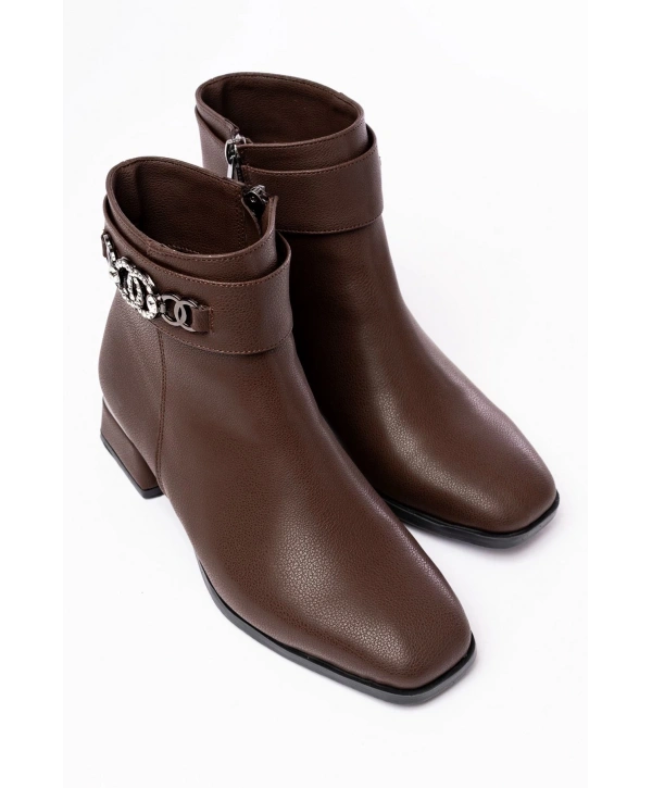 RM-502 Kahverengi Toka Aksesuarlı Topuklu Fermuarlı Günlük Kadın Bot