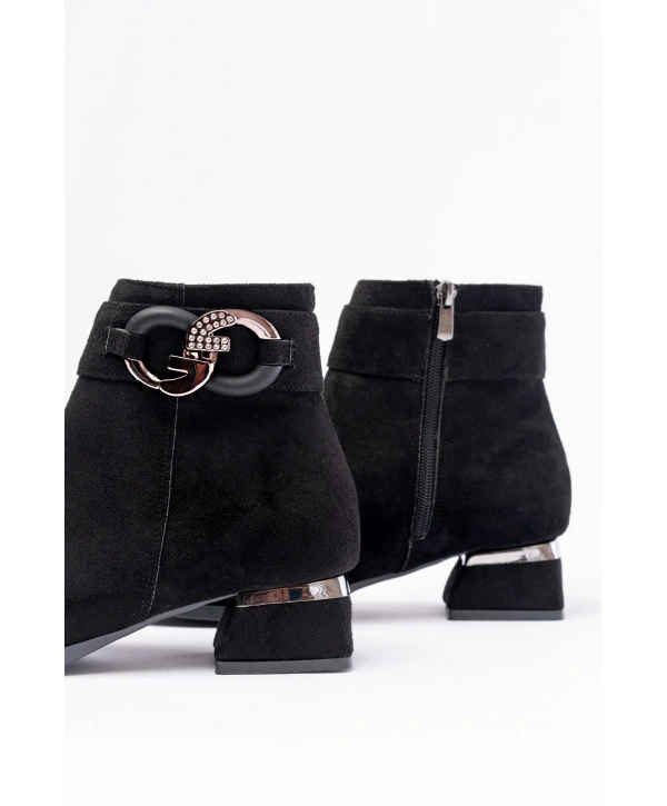 RM-504 Siyah Süet Toka Aksesuarlı Topuklu Fermuarlı Günlük Kadın Bot