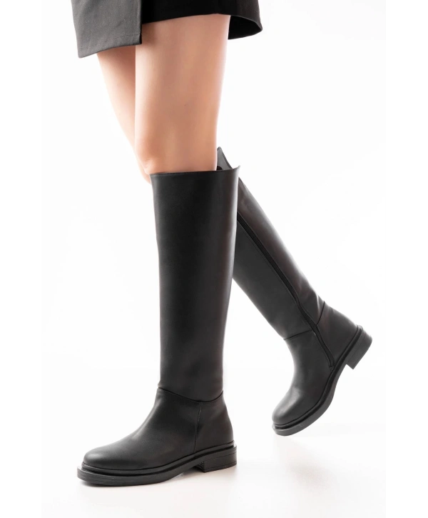 2024-3007 Siyah Fermuarlı Günlük Kadın Çizme
