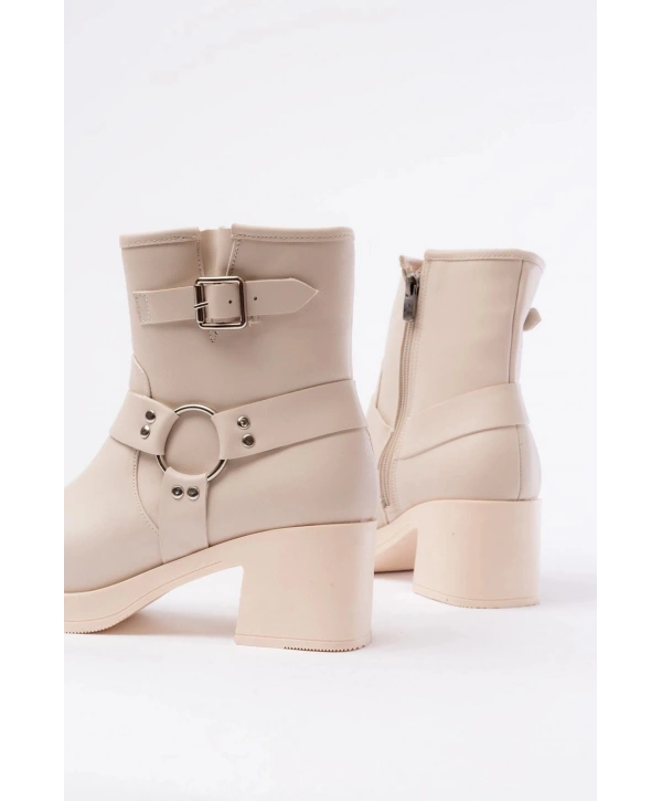5109-3042 Bej Toka Aksesuarlı Fermuarlı Kalın Topuklu Günlük Kadın Bot