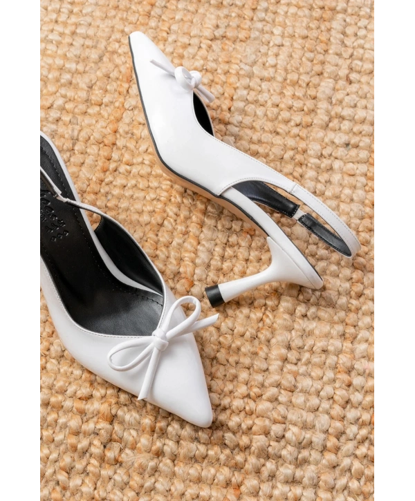 İNF-4500 Beyaz Rugan Günlük Arkası Açık Fiyonklu Topuklu Bayan Ayakkabı