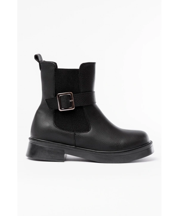 02-2004 Siyah Toka Aksesuarlı Lastikli Günlük Kadın Bot