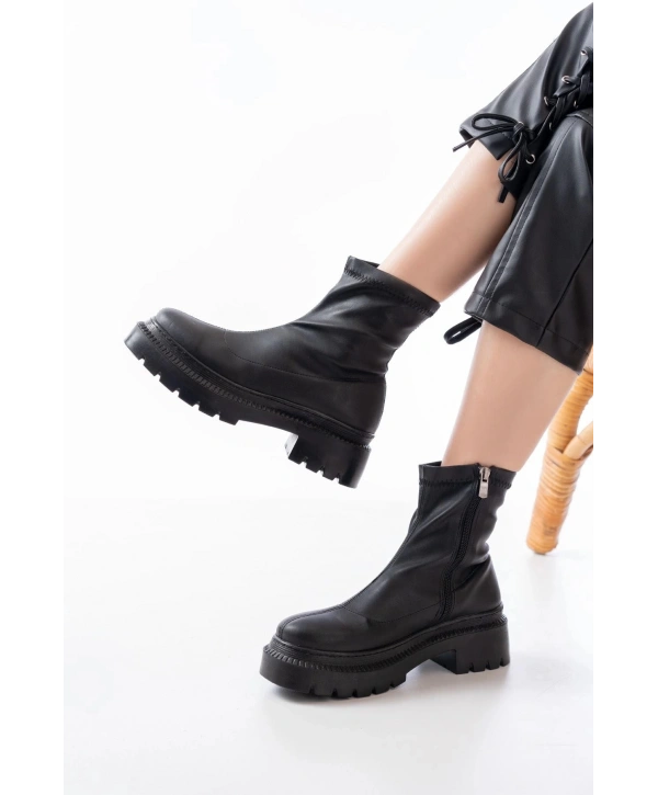 236-2011 Siyah Streç Fermuarlı Günlük Kadın Bot