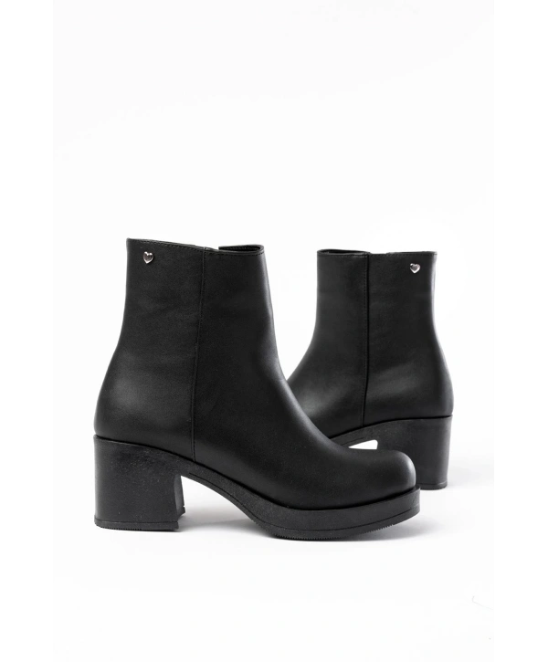 5109-3022 Siyah Fermuarlı Kalın Topuklu Günlük Kadın Bot