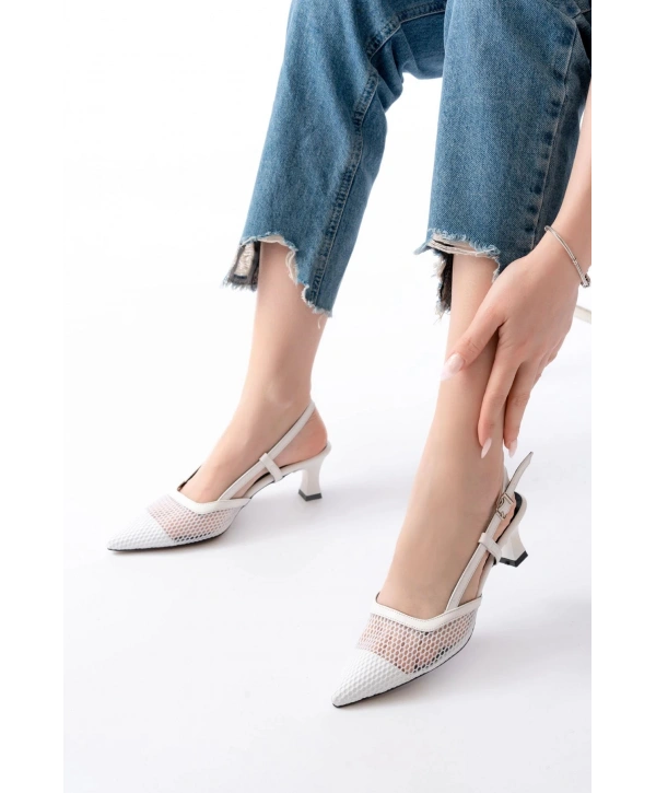 K-607 Beyaz Günlük Fileli Arkası Açık 7 cm Topuklu Bayan Ayakkabı