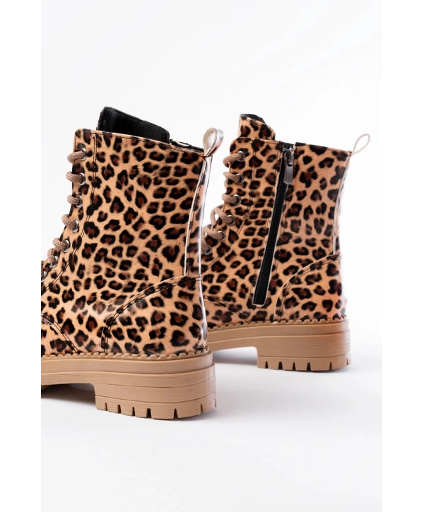 2121-356 Parlak Leopar Bağcıklı Fermuarlı Günlük Kadın Bot
