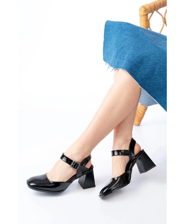 İNF-40450 Siyah Rugan Günlük Arkası Açık Topuklu Bayan Ayakkabı