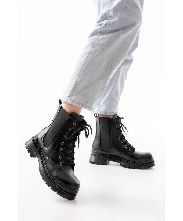 2051-298 Siyah Cilt Düz Topuklu Bağcıklı Lastikli Günlük Kadın Bot