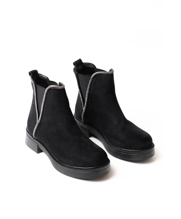 02-02 Siyah Süet Taş Aksesuarlı Lastikli Günlük Kadın Bot
