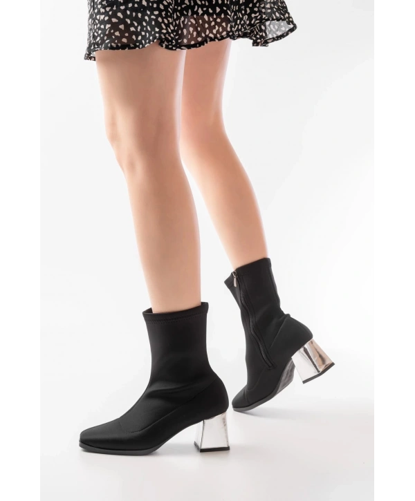 MSK-033 Dalgıç Siyah Topuklu Fermuarlı Kadın Bot