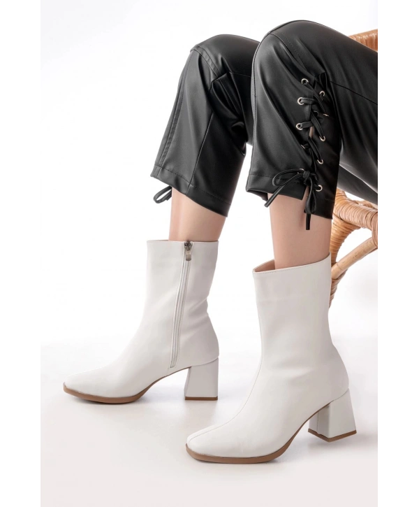 MSK-032 Beyaz Topuklu Fermuarlı Kadın Bot