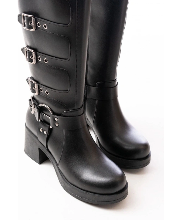 5109-3015 Siyah Topuklu Fermuarlı Toka Aksesuarlı Günlük Kadın Çizme