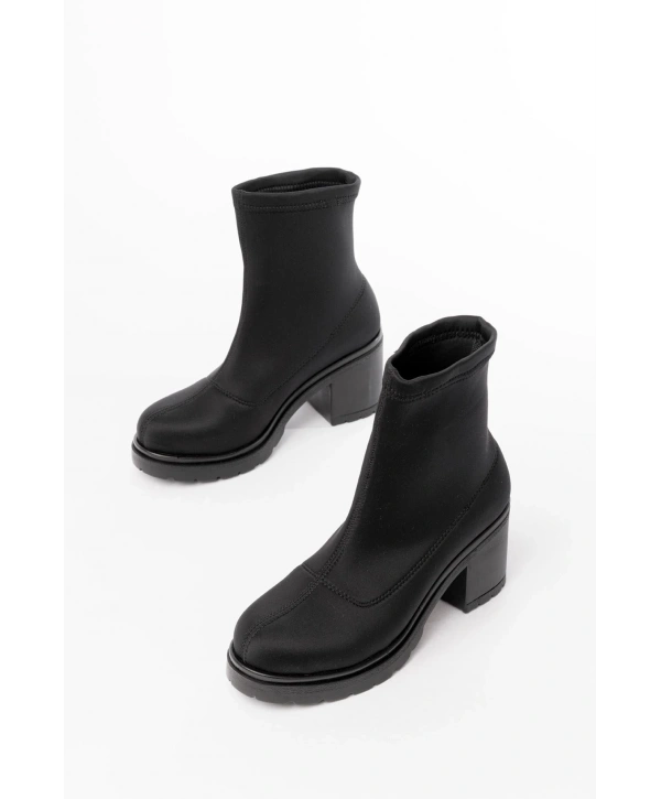 767-3011 Dalgıç Siyah Kalın Topuklu Günlük Kadın Bot