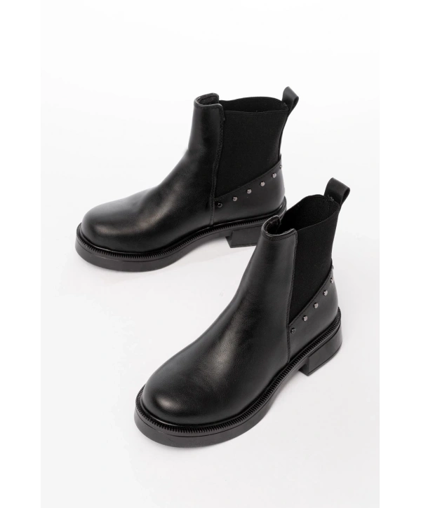 02-2005 Siyah Lastikli Günlük Kadın Bot