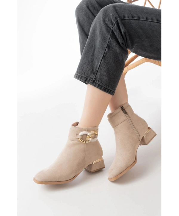 RM-504 Bej Süet Toka Aksesuarlı Topuklu Fermuarlı Günlük Kadın Bot