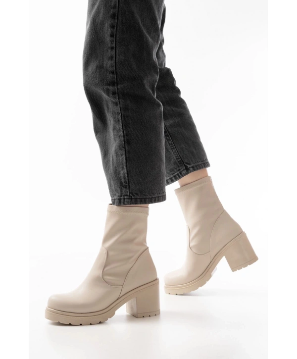 767-3040 Bej Günlük Kalın Topuklu Kadın Bot