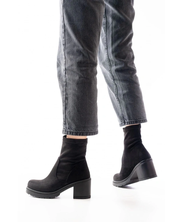 767-3040 Siyah Süet Günlük Kalın Topuklu Kadın Bot