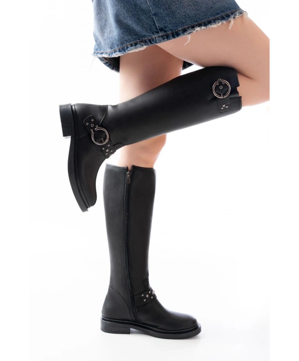 2024-3004 Siyah Toka Aksesuarlı Lastikli Fermuarlı Günlük Kadın Çizme