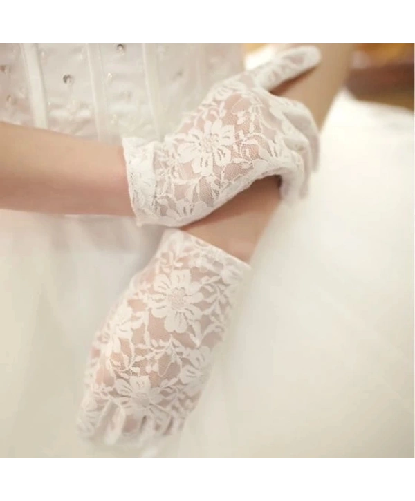 Beyaz Renk Kısa Dantelli Eldiven