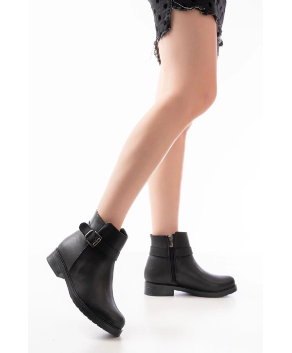 165-204/1 Siyah Toka Aksesuarlı Fermuarlı Günlük Kadın Bot