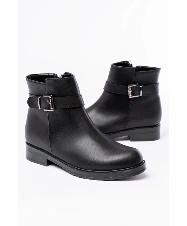 165-204/1 Siyah Toka Aksesuarlı Fermuarlı Günlük Kadın Bot