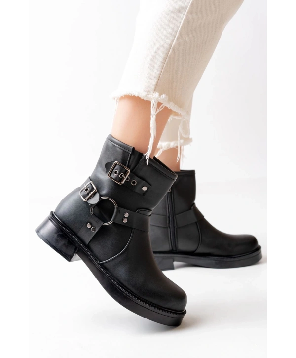 02-2013 Siyah Toka Aksesuarlı Fermuarlı Günlük Kadın Bot