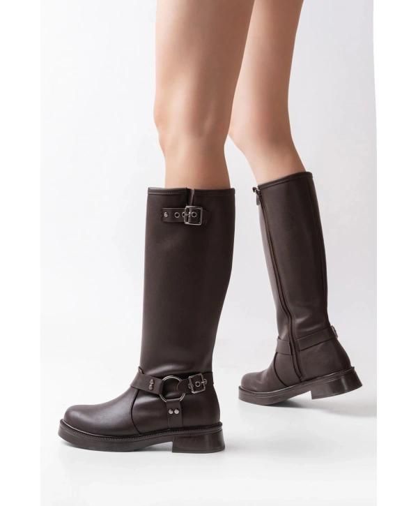 02-312 Kahverengi Toka Aksesuarlı Fermuarlı Günlük Kadın Çizme