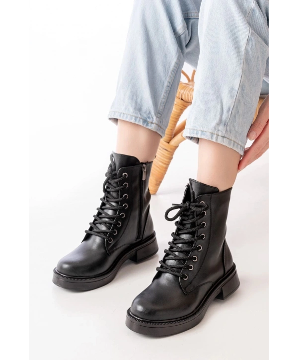 02-356 Siyah Düz Topuklu Bağcıklı Fermuarlı Günlük Kadın Bot