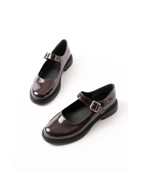 YSN-4444 Kahve Rugan Günlük Bayan Ayakkabı