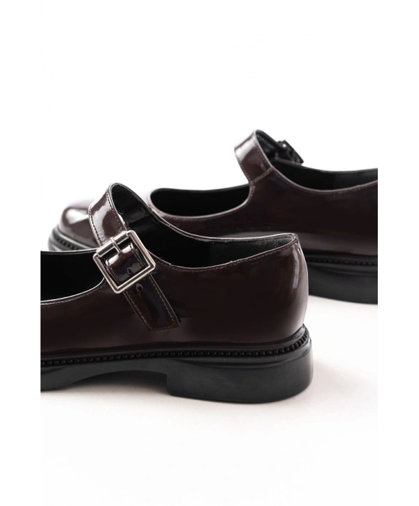 YSN-4444 Kahve Rugan Günlük Bayan Ayakkabı