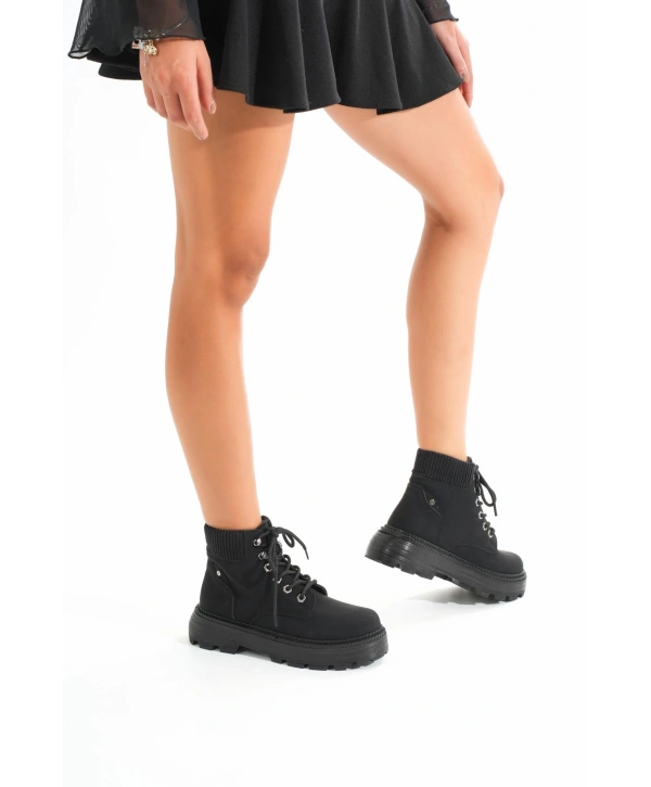 LMÇ-2045 Kömür Siyahı Bağcıklı Kalın Taban Kadın Günlük Bot