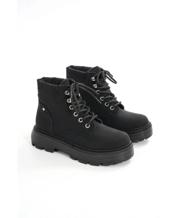 LMÇ-2045 Kömür Siyahı Bağcıklı Kalın Taban Kadın Günlük Bot
