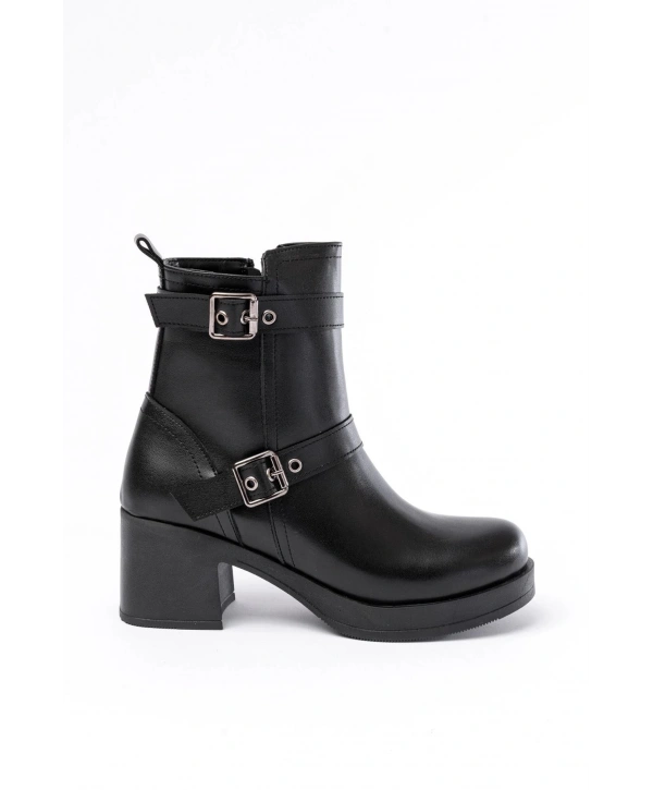 5109-3027 Siyah Topuklu Fermuarlı Günlük Kadın Bot
