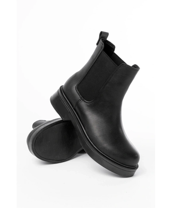 02-2137 Siyah Lastikli Günlük Kadın Bot