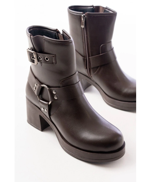 5109-3042 Kahverengi Toka Aksesuarlı Fermuarlı Kalın Topuklu Günlük Kadın Bot
