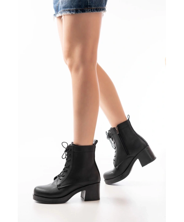 5109-3025 Siyah Bağcıklı Fermuarlı Kalın Topuklu Günlük Kadın Bot
